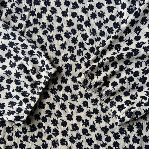 GB Fashion London Ruffle Sleeves Babydoll Top - Picture 8 of 15